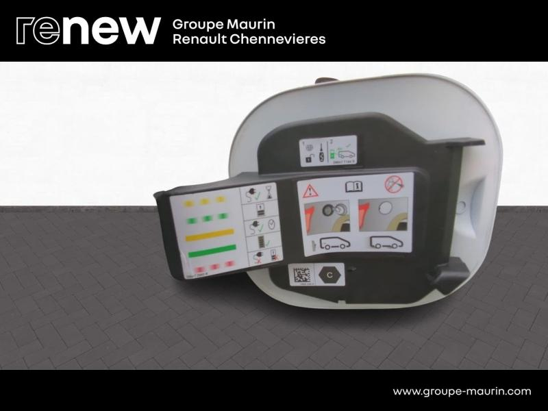 Photo 14 de l’annonce de RENAULT Twingo d’occasion à vendre à CHENNEVIÈRES-SUR-MARNE