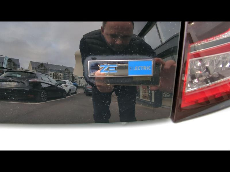 Photo 15 de l’annonce de RENAULT Twingo d’occasion à vendre à CHENNEVIÈRES-SUR-MARNE