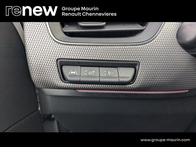 Photo 17 de l’annonce de RENAULT Arkana d’occasion à vendre à CHENNEVIÈRES-SUR-MARNE