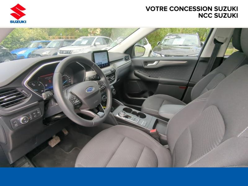 Photo 9 de l’annonce de FORD Kuga d’occasion à vendre à BELLERIVE-SUR-ALLIER