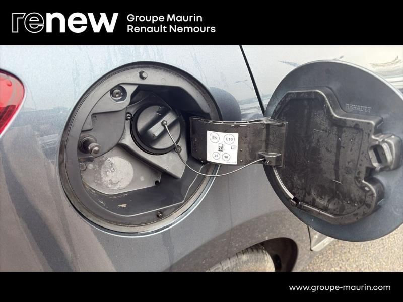 Photo 10 de l’annonce de RENAULT Clio d’occasion à vendre à SAINT PIERRE LES NEMOURS