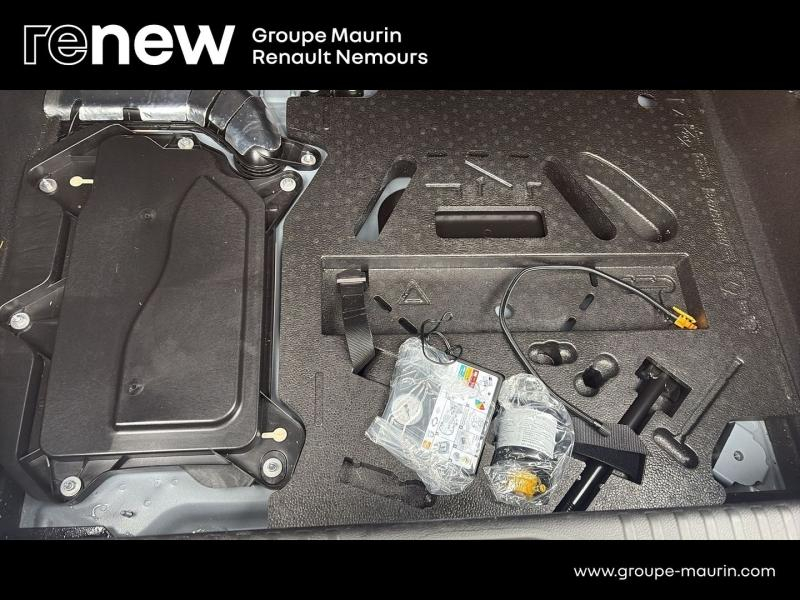 Photo 12 de l’annonce de RENAULT Clio d’occasion à vendre à SAINT PIERRE LES NEMOURS