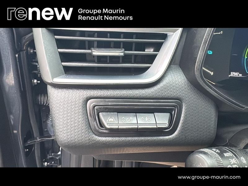 Photo 18 de l’annonce de RENAULT Clio d’occasion à vendre à SAINT PIERRE LES NEMOURS