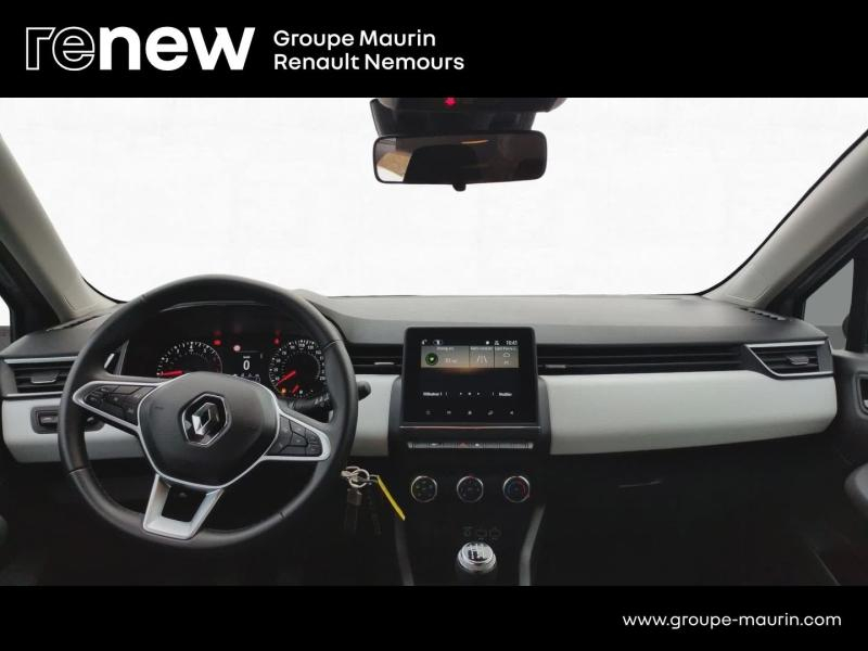 Photo 16 de l’annonce de RENAULT Clio d’occasion à vendre à SAINT PIERRE LES NEMOURS