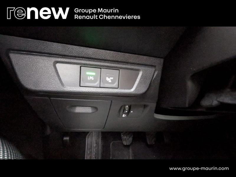 Photo 19 de l’annonce de DACIA Sandero d’occasion à vendre à CHENNEVIÈRES-SUR-MARNE