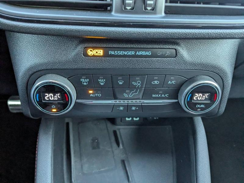 Photo 3 de l’annonce de FORD Kuga d’occasion à vendre à MARSEILLE