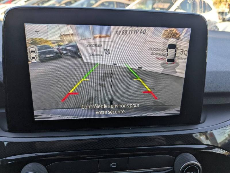 Photo 4 de l’annonce de FORD Kuga d’occasion à vendre à MARSEILLE