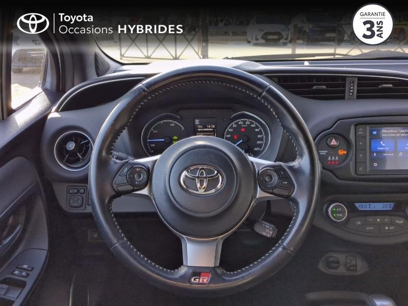 Photo 9 de l’annonce de TOYOTA Yaris d’occasion à vendre à ARLES