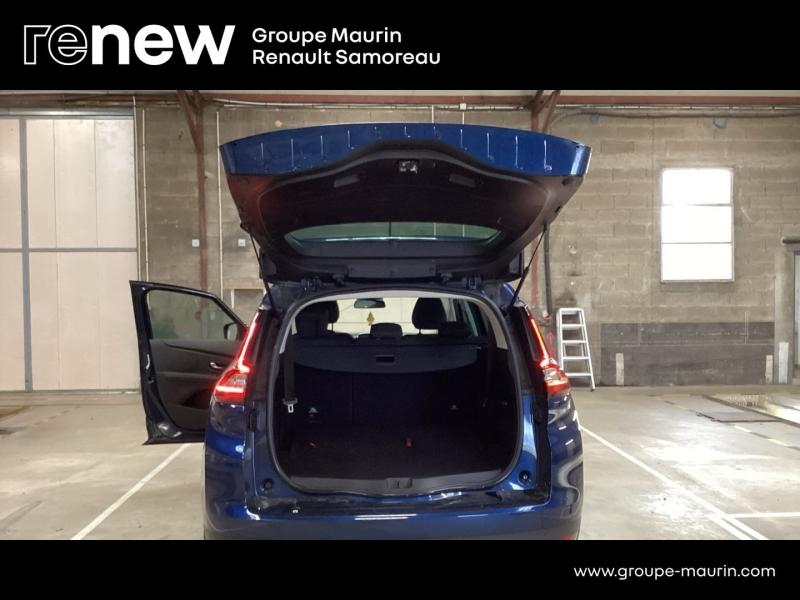 Photo 12 de l’annonce de RENAULT Grand Scenic d’occasion à vendre à SAMOREAU
