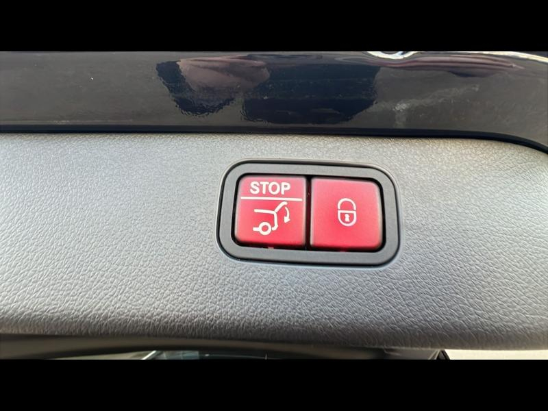 Photo 17 de l’annonce de MERCEDES-BENZ Classe C Break d’occasion à vendre à NIMES