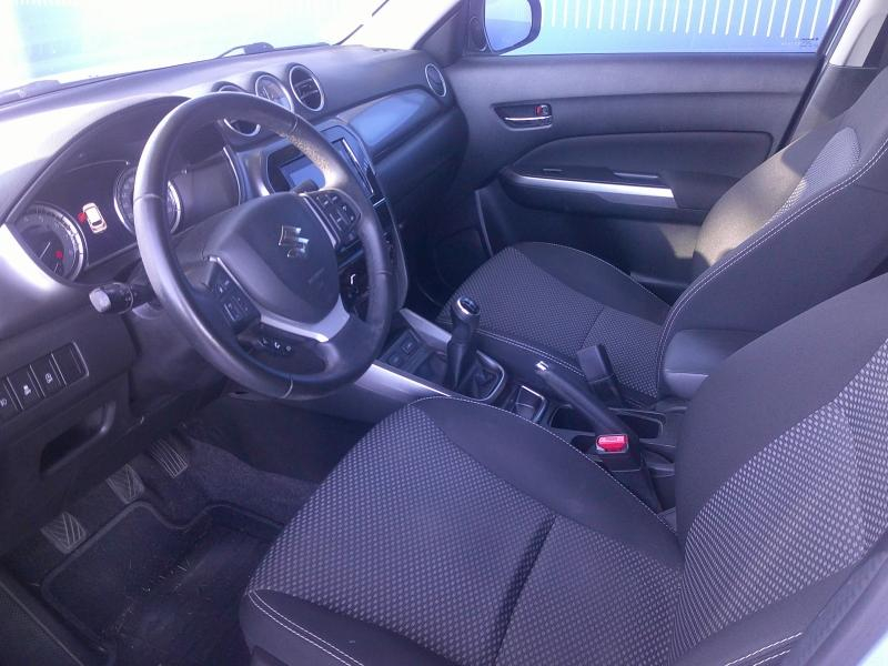 Photo 16 de l’annonce de SUZUKI Vitara d’occasion à vendre à PERPIGNAN