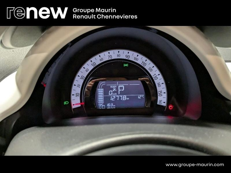 Photo 19 de l’annonce de RENAULT Twingo d’occasion à vendre à CHENNEVIÈRES-SUR-MARNE