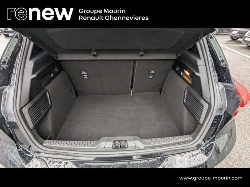 Photo 11 de l’annonce de FORD Focus d’occasion à vendre à CHENNEVIÈRES-SUR-MARNE