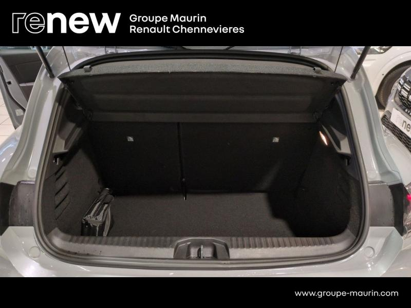 Photo 13 de l’annonce de RENAULT Clio d’occasion à vendre à CHENNEVIÈRES-SUR-MARNE