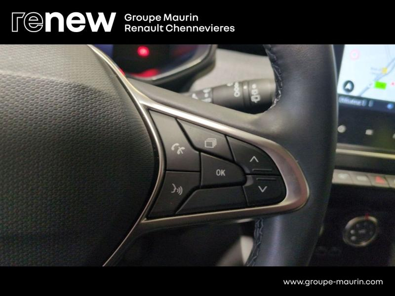 Photo 18 de l’annonce de RENAULT Clio d’occasion à vendre à CHENNEVIÈRES-SUR-MARNE