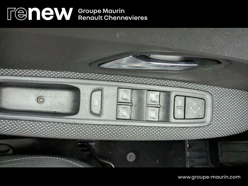 Photo 18 de l’annonce de DACIA Sandero d’occasion à vendre à CHENNEVIÈRES-SUR-MARNE