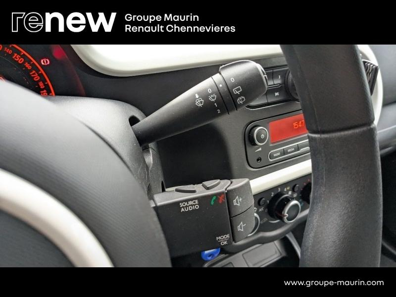 Photo 17 de l’annonce de RENAULT Twingo d’occasion à vendre à CHENNEVIÈRES-SUR-MARNE