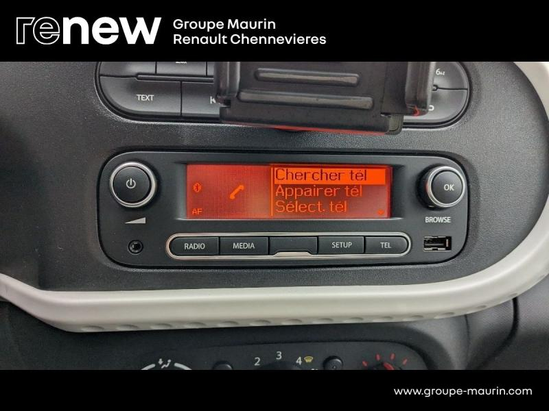 Photo 20 de l’annonce de RENAULT Twingo d’occasion à vendre à CHENNEVIÈRES-SUR-MARNE