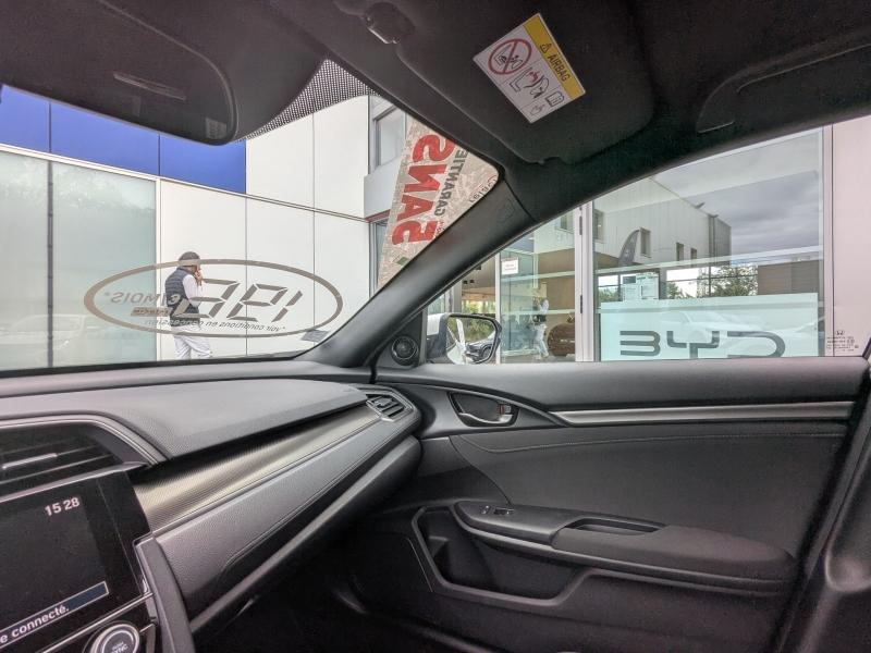 Photo 15 de l’annonce de HONDA Civic d’occasion à vendre à SPÉCIALISTE