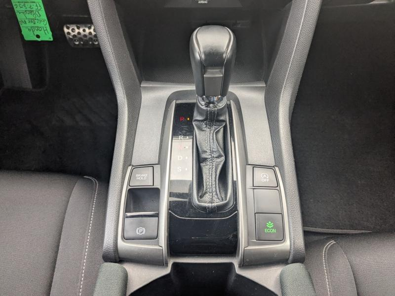 Photo 16 de l’annonce de HONDA Civic d’occasion à vendre à SPÉCIALISTE