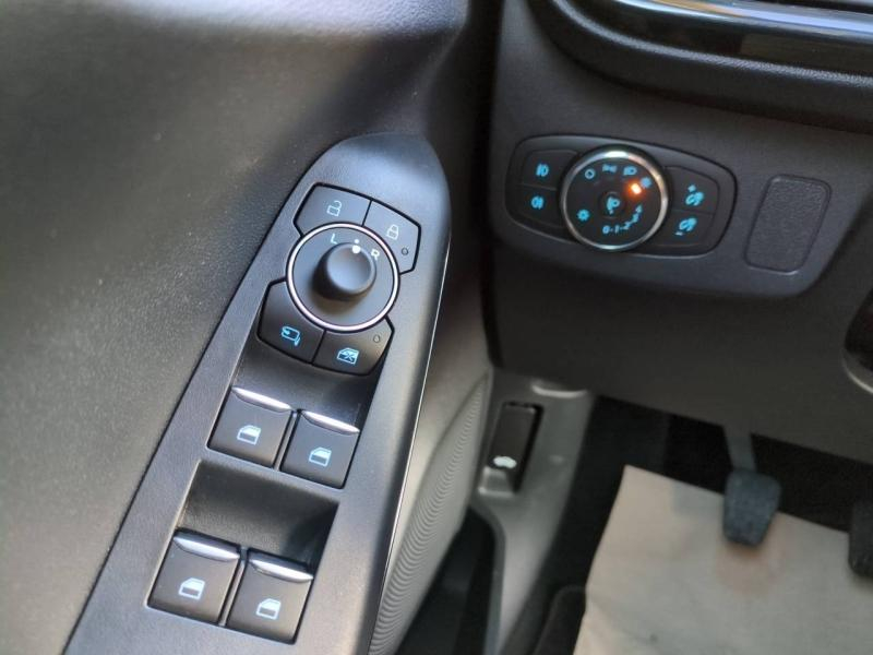 Photo 13 de l’annonce de FORD Puma d’occasion à vendre à NÎMES