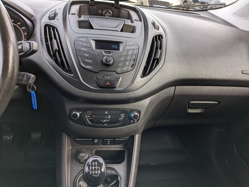 Photo 14 de l’annonce de FORD Transit Courier VUL d’occasion à vendre à AVIGNON