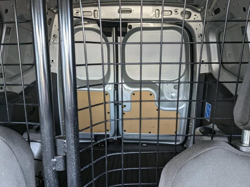 Photo 15 de l’annonce de FORD Transit Courier VUL d’occasion à vendre à AVIGNON