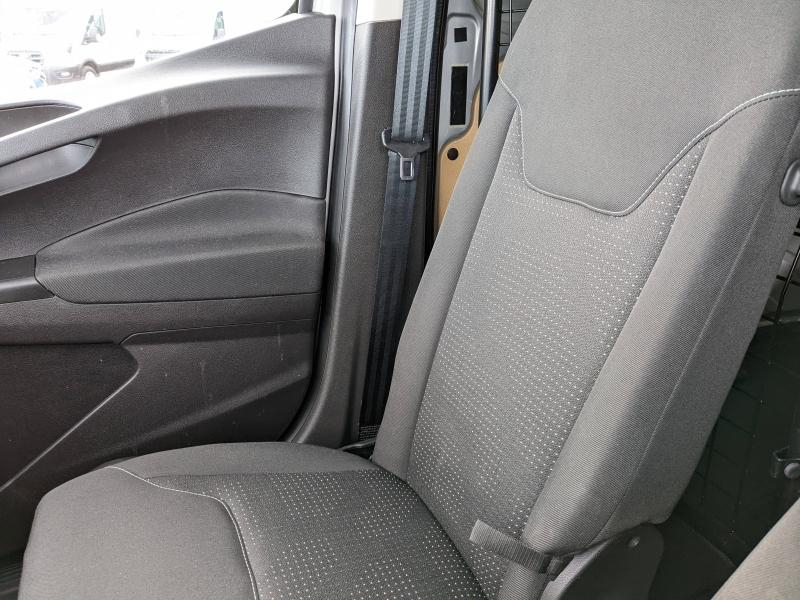 Photo 16 de l’annonce de FORD Transit Courier VUL d’occasion à vendre à AVIGNON