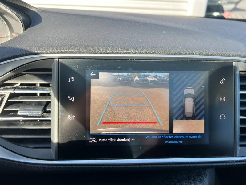 Photo 9 de l’annonce de PEUGEOT 308 d’occasion à vendre à AUBAGNE