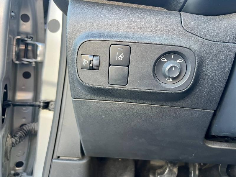 Photo 15 de l’annonce de CITROEN C3 d’occasion à vendre à AUBAGNE