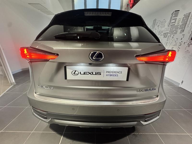 Photo 8 de l’annonce de LEXUS NX d’occasion à vendre à MONTFAVET