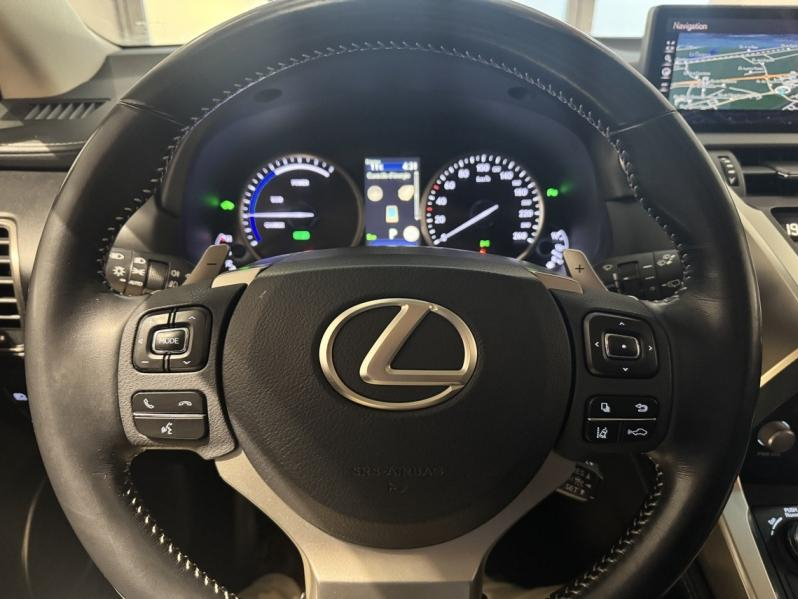 Photo 16 de l’annonce de LEXUS NX d’occasion à vendre à MONTFAVET