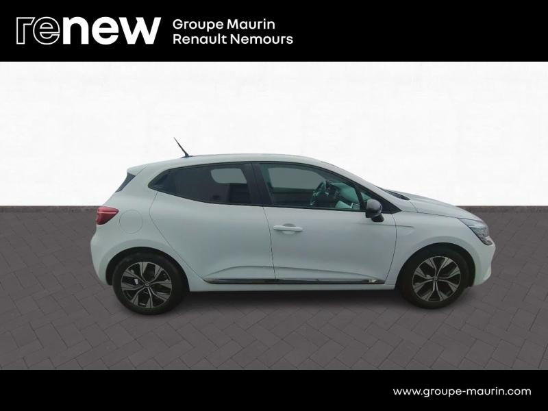 Photo 8 de l’annonce de RENAULT Clio d’occasion à vendre à SAINT PIERRE LES NEMOURS