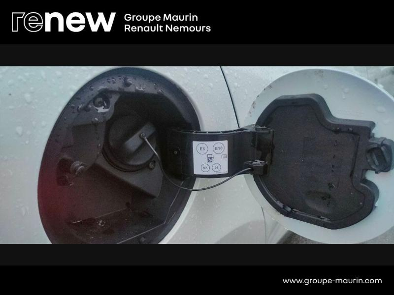 Photo 10 de l’annonce de RENAULT Clio d’occasion à vendre à SAINT PIERRE LES NEMOURS