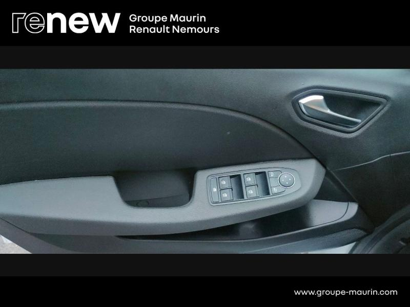 Photo 18 de l’annonce de RENAULT Clio d’occasion à vendre à SAINT PIERRE LES NEMOURS