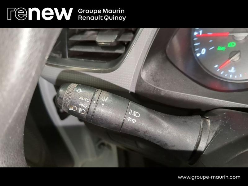 Photo 13 de l’annonce de RENAULT Kangoo Van d’occasion à vendre à QUINCY-SOUS-SÉNART