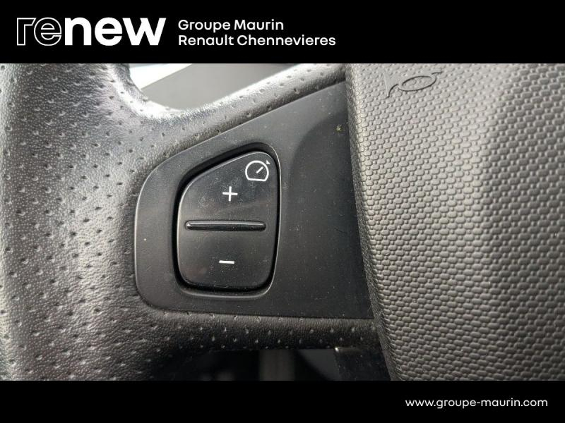 Photo 15 de l’annonce de RENAULT Zoe d’occasion à vendre à CHENNEVIÈRES-SUR-MARNE