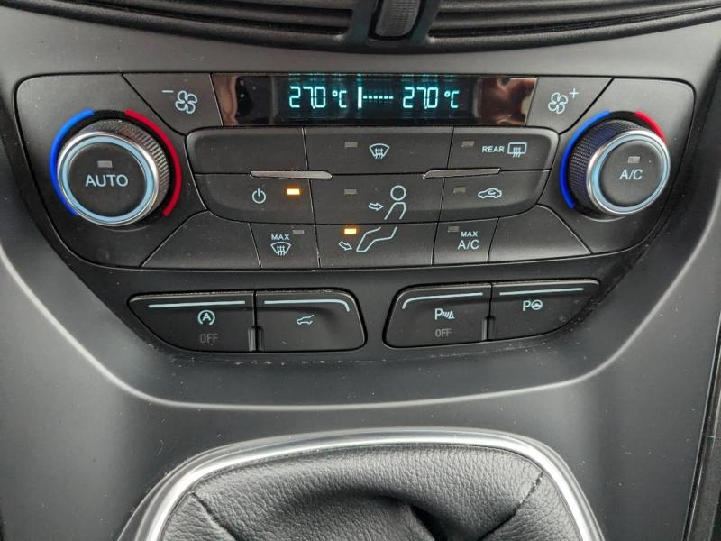 Photo 8 de l’annonce de FORD Kuga d’occasion à vendre à MARSEILLE