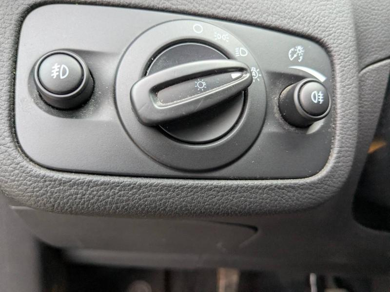 Photo 15 de l’annonce de FORD Kuga d’occasion à vendre à MARSEILLE