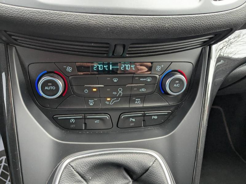 Photo 18 de l’annonce de FORD Kuga d’occasion à vendre à MARSEILLE