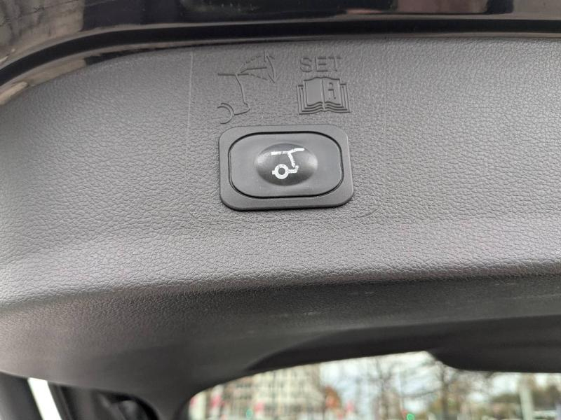 Photo 20 de l’annonce de FORD Kuga d’occasion à vendre à MARSEILLE