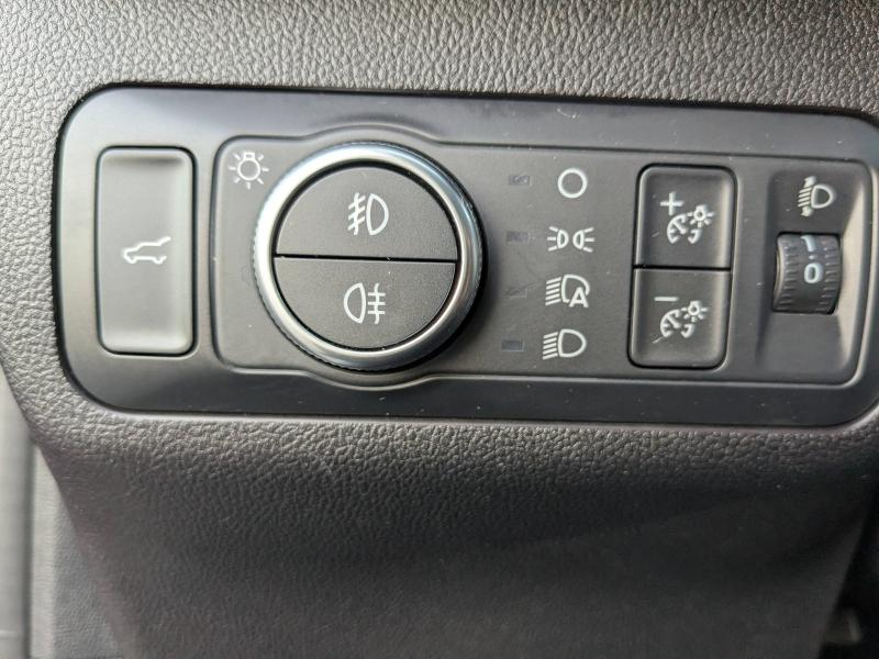 Photo 16 de l’annonce de FORD Kuga d’occasion à vendre à LA VALETTE