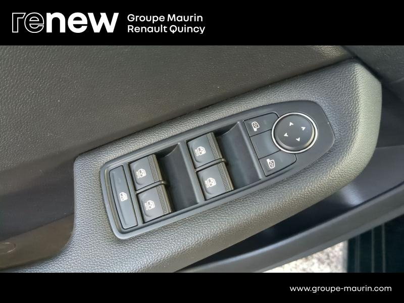 Photo 13 de l’annonce de RENAULT Clio d’occasion à vendre à QUINCY-SOUS-SÉNART