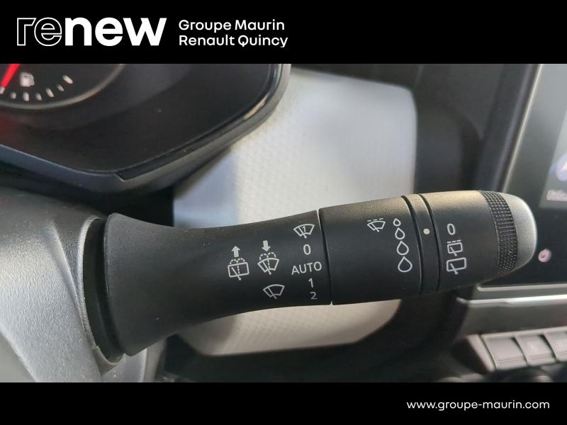 Photo 17 de l’annonce de RENAULT Clio d’occasion à vendre à QUINCY-SOUS-SÉNART