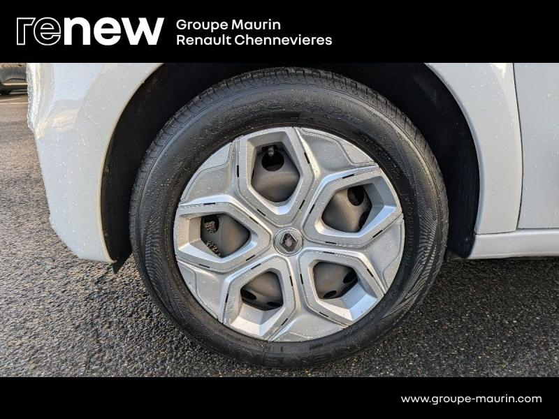 Photo 9 de l’annonce de RENAULT Twingo d’occasion à vendre à CHENNEVIÈRES-SUR-MARNE