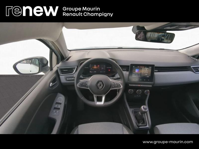 Photo 15 de l’annonce de RENAULT Clio d’occasion à vendre à CHAMPIGNY-SUR-MARNE