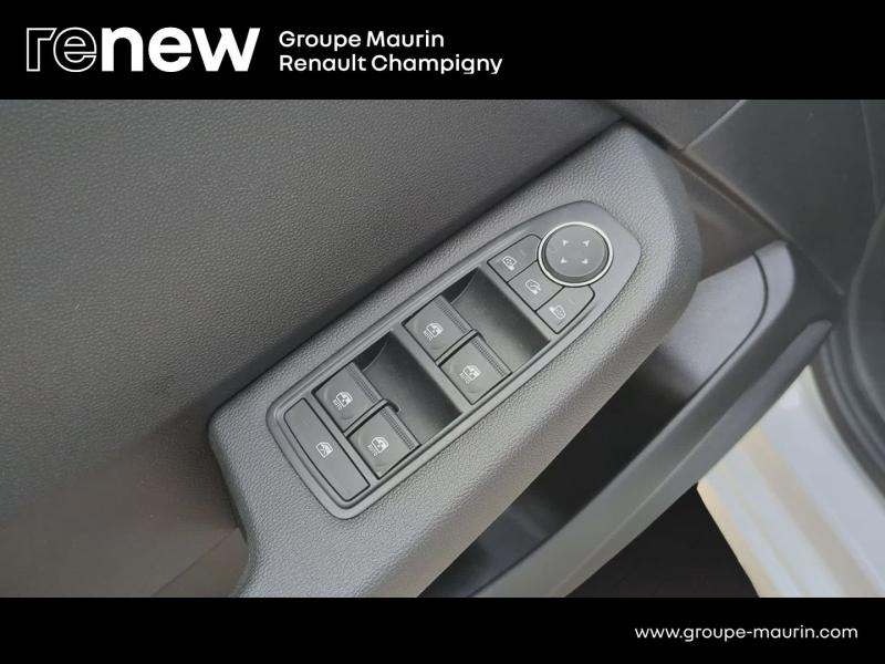 Photo 17 de l’annonce de RENAULT Clio d’occasion à vendre à CHAMPIGNY-SUR-MARNE