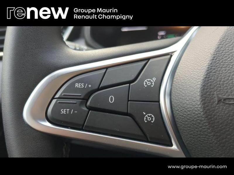 Photo 20 de l’annonce de RENAULT Clio d’occasion à vendre à CHAMPIGNY-SUR-MARNE