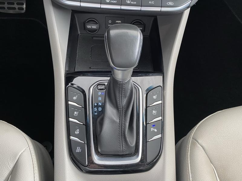Photo 14 de l’annonce de HYUNDAI Ioniq d’occasion à vendre à PAYS DE GEX