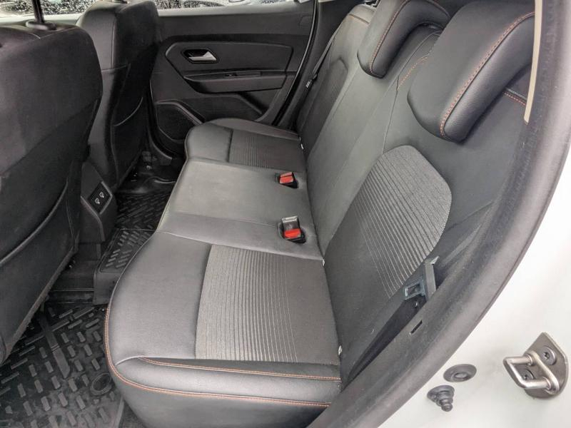 Photo 11 de l’annonce de DACIA Duster d’occasion à vendre à FRÉJUS